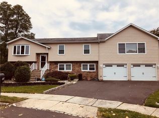 14 Mill Rd, Jamesburg, NJ 08831