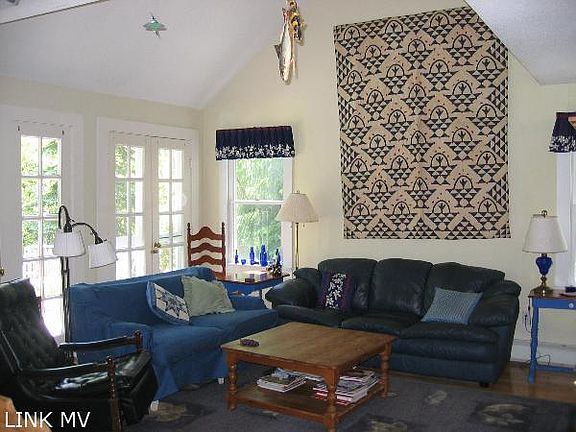4th image of 22 Sachem Cir