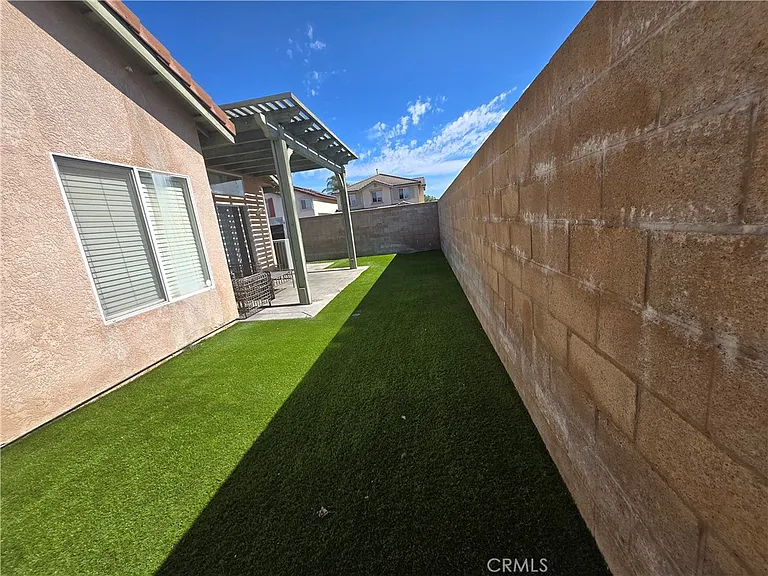 481 Pinewood — Photo 29