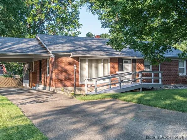 45 Sycamore Road, Jeffersonville, IN 47130