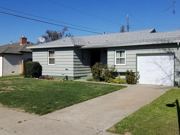 2705 17th Ave, Sacramento, CA 95820