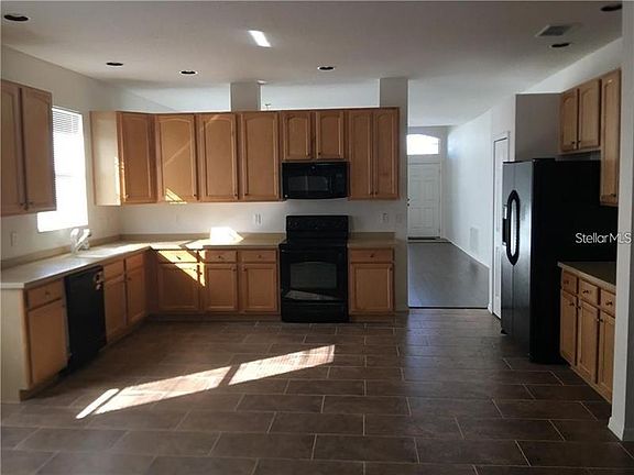 4th image of 3134 Shady Lily Ln