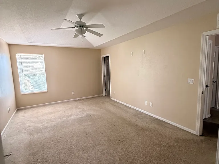 8319 Highfield Ave — Photo 15