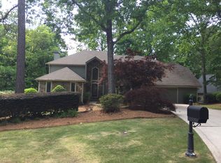 10340 Amberside Ct, Roswell, GA 30076