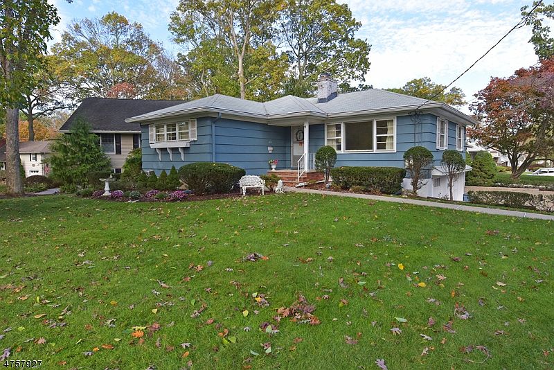 1st image of 257 Canterbury Dr