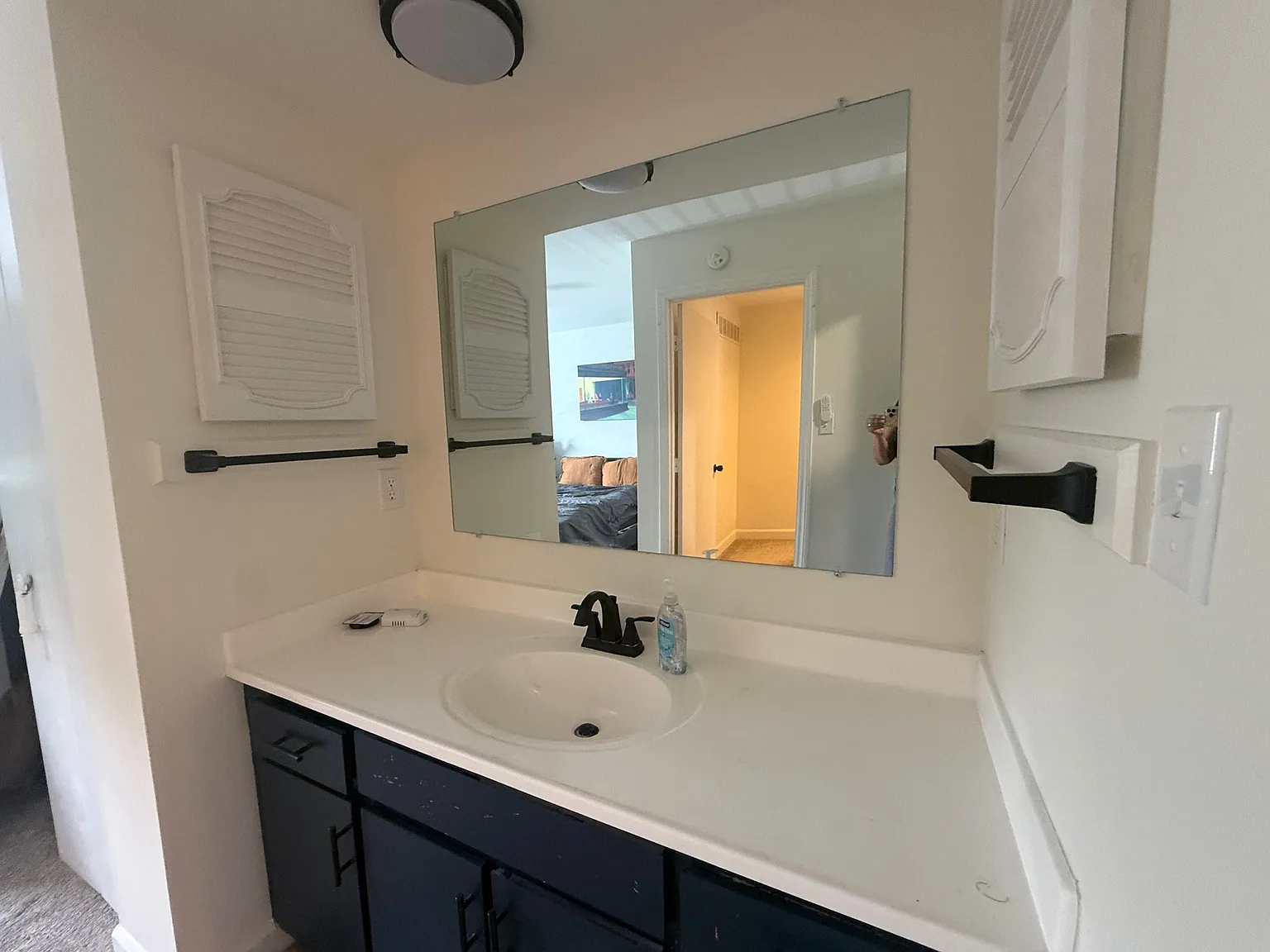 2 bed, 2.5 bath, 1166 sqft, $1,630 — Photo 2