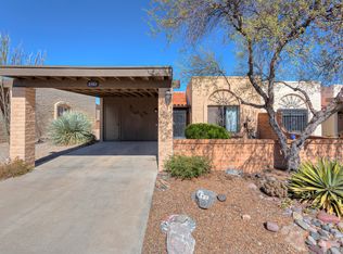 1458 W Calle Mendoza, Green Valley, AZ 85622