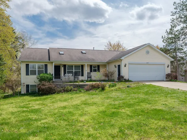 6273 S 12th St, Portage, MI 49024