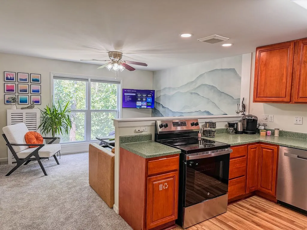 3 Higgins Rd — Photo 4