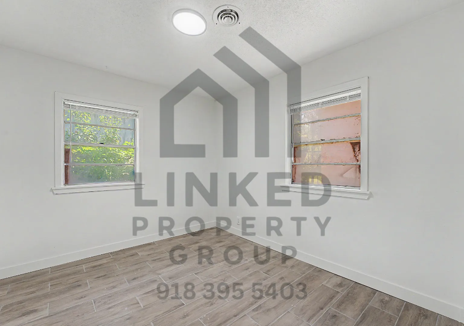 3326 E Marshal Apartments — Photo 4