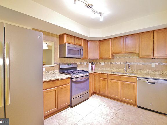 5th image of 4221 Gunston Ct