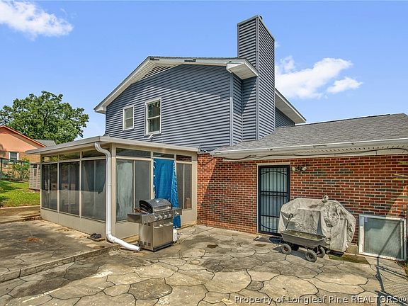 2nd image of 6833 Brasswood Dr