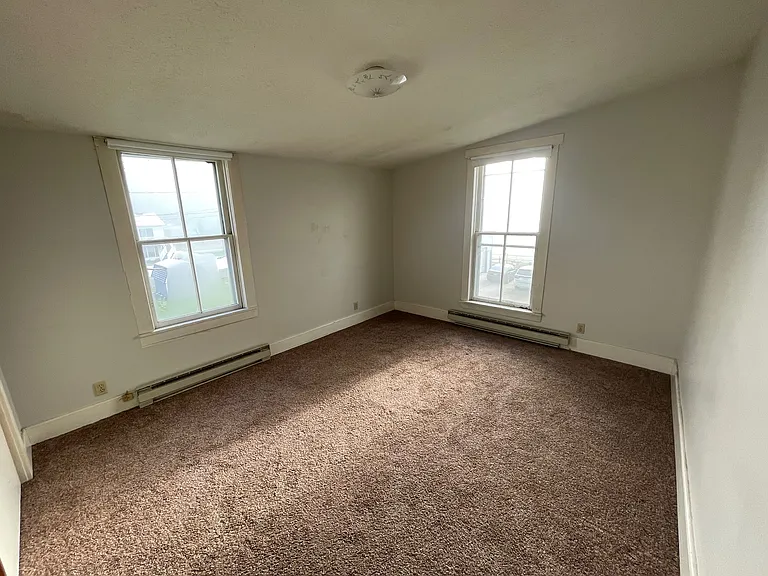504 W Main St #B — Photo 9