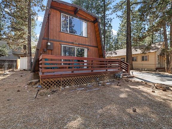 4th image of 2058 4th Ln