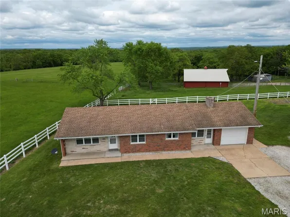 1415 Highway K St, Saint Clair, MO 63077