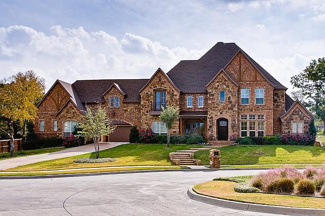 1st image of 2400 Spyglass Ct
