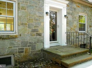 104 S Mount Vernon St, Pottstown, PA