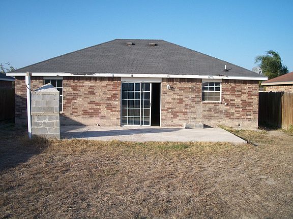 5th image of 707 Darlene Ave