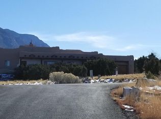 61 Overlook Dr, Placitas, NM 87043