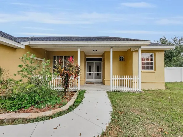 11744 La Madera Blvd, Port Richey, FL 34668