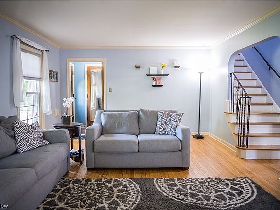 5th image of 1525 Saint Charles Ave