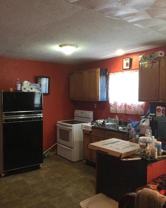 2nd image of 249 A Ln