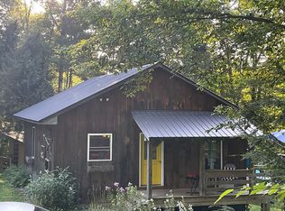 61 W Hill Rd, Putney, VT 05346