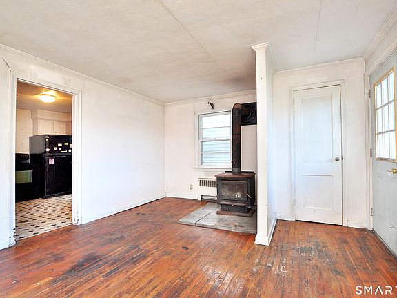 2nd image of 11 Tanglewood Drive