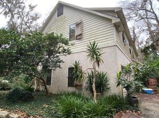 120 Dunbarton Dr, Saint Simons Island, GA 31522