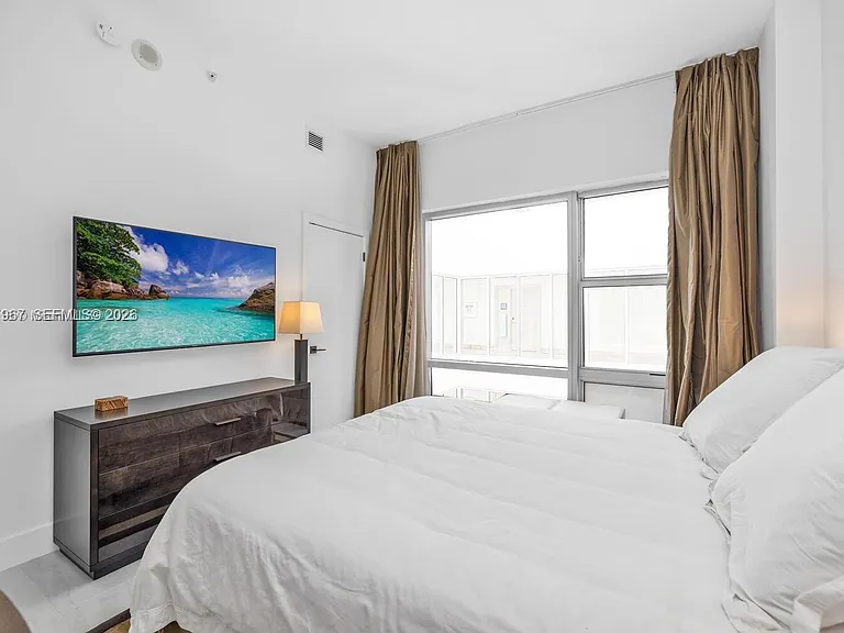 6799 Collins Ave #501 — Photo 17
