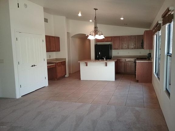 4th image of 1571 W Valladolid Dr