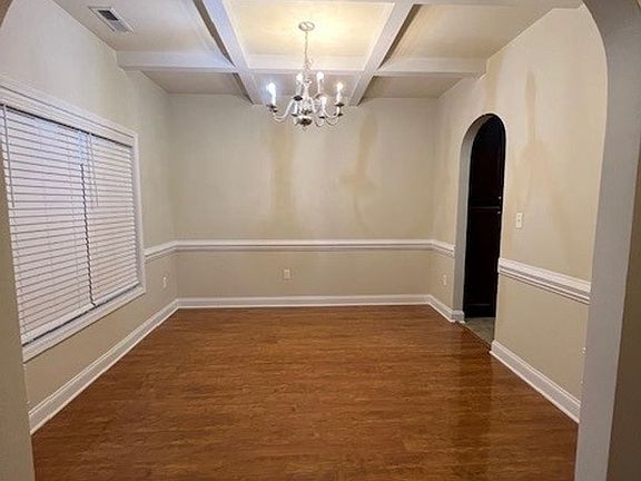5th image of 3520 Castlefield Ln