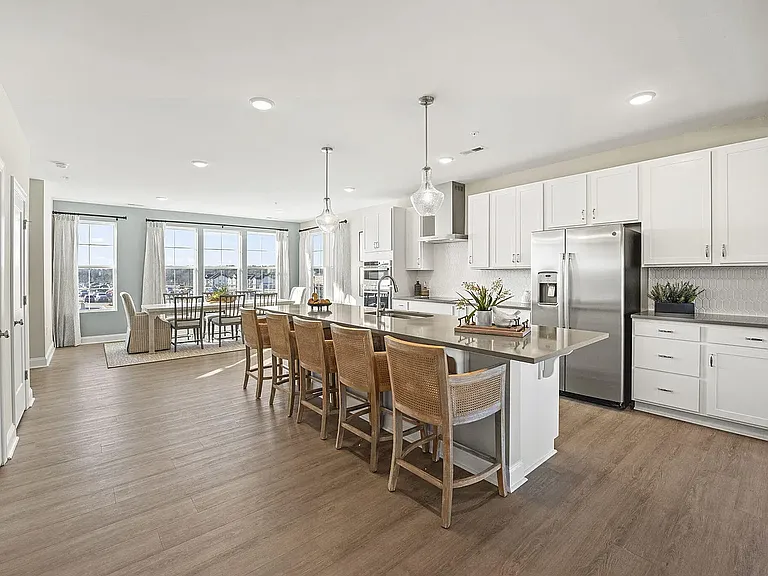 144 N White St #200 — Photo 2