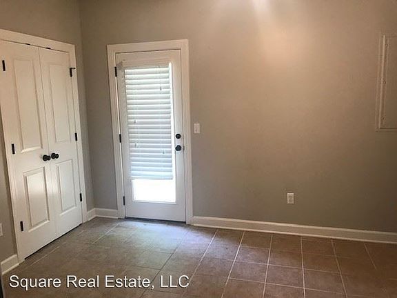 5th image of 120 Orleans Oak Ln