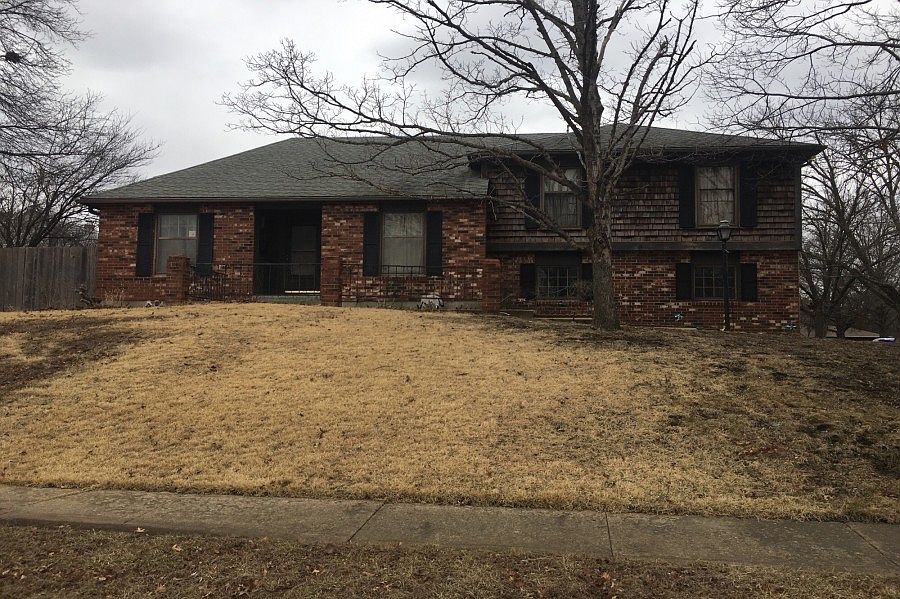 1st image of 3444 SW Briarwood Ln