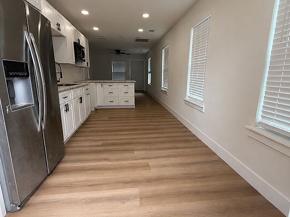 4th image of 1840 Portland St