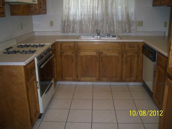 2nd image of 2766 Peerless Ave
