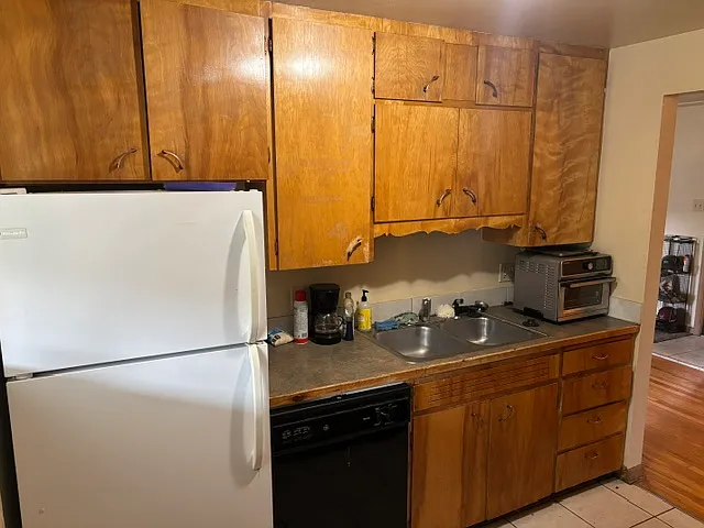 1302 Castlerock Dr — Photo 14