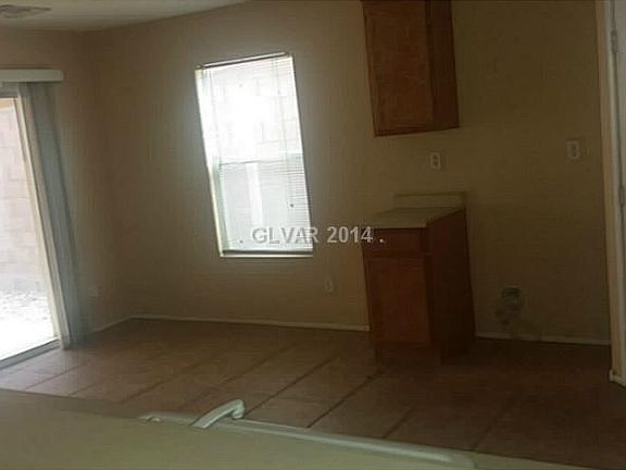 3rd image of 31 N Manor Hill Ave