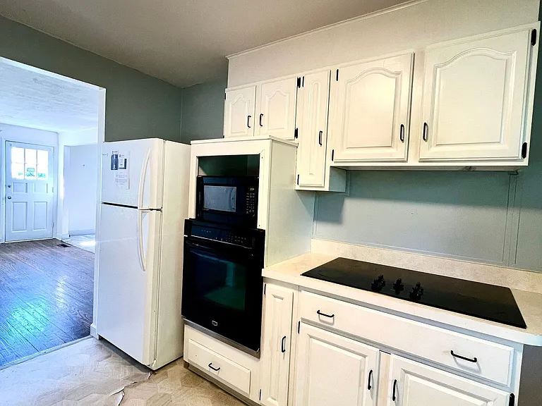 119 E Church St — Photo 10