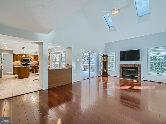 5th image of 8 Sapphire Hill Ct