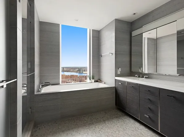 252 South Street image 6 of 6