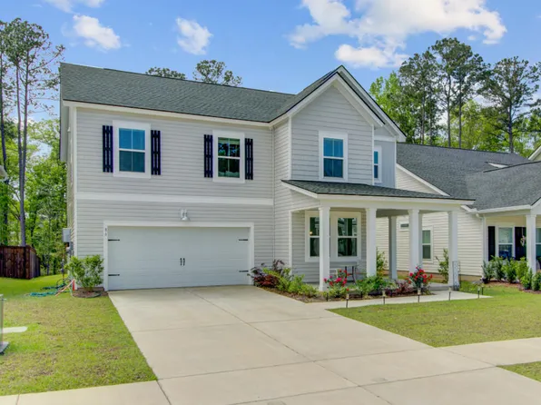 86 Red Bluff St, Summerville, SC 29483