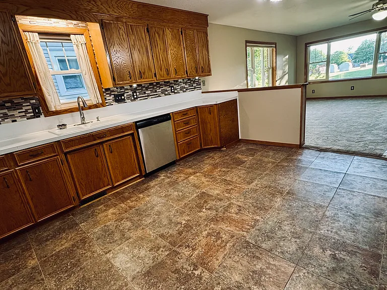 1120 Boone St — Photo 17