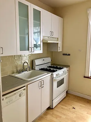 Sold by Gelfand Realty Inc | media 12