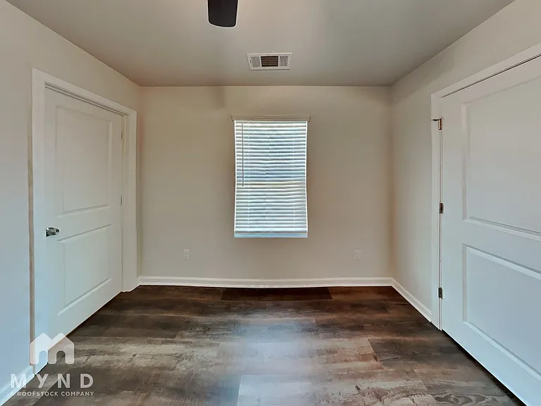 1826 Carrington Dr — Photo 8