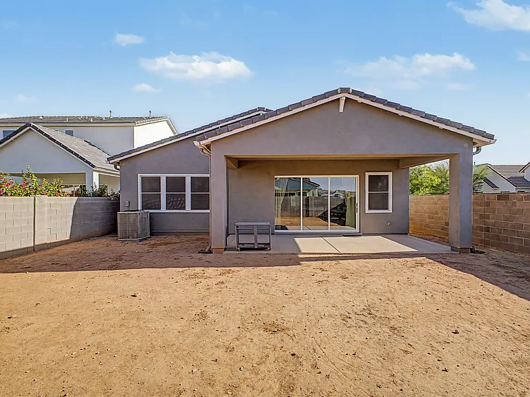 10112 E Trent Ave — Photo 33