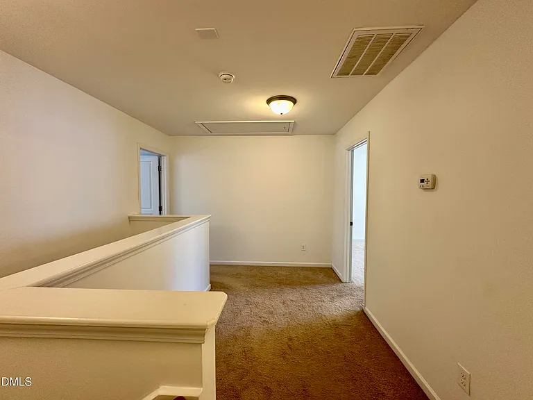 513 Dragby Ln — Photo 16