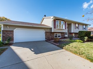 724 Roberts Rd, Winthrop Harbor, IL 60096