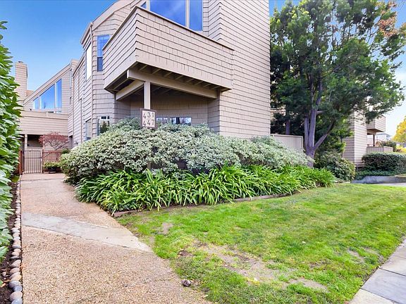 3rd image of 431 College Ave